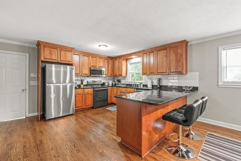 Centrally Located Ranch -15 Mins To Airport/Uptown Charlotte Lägenhet